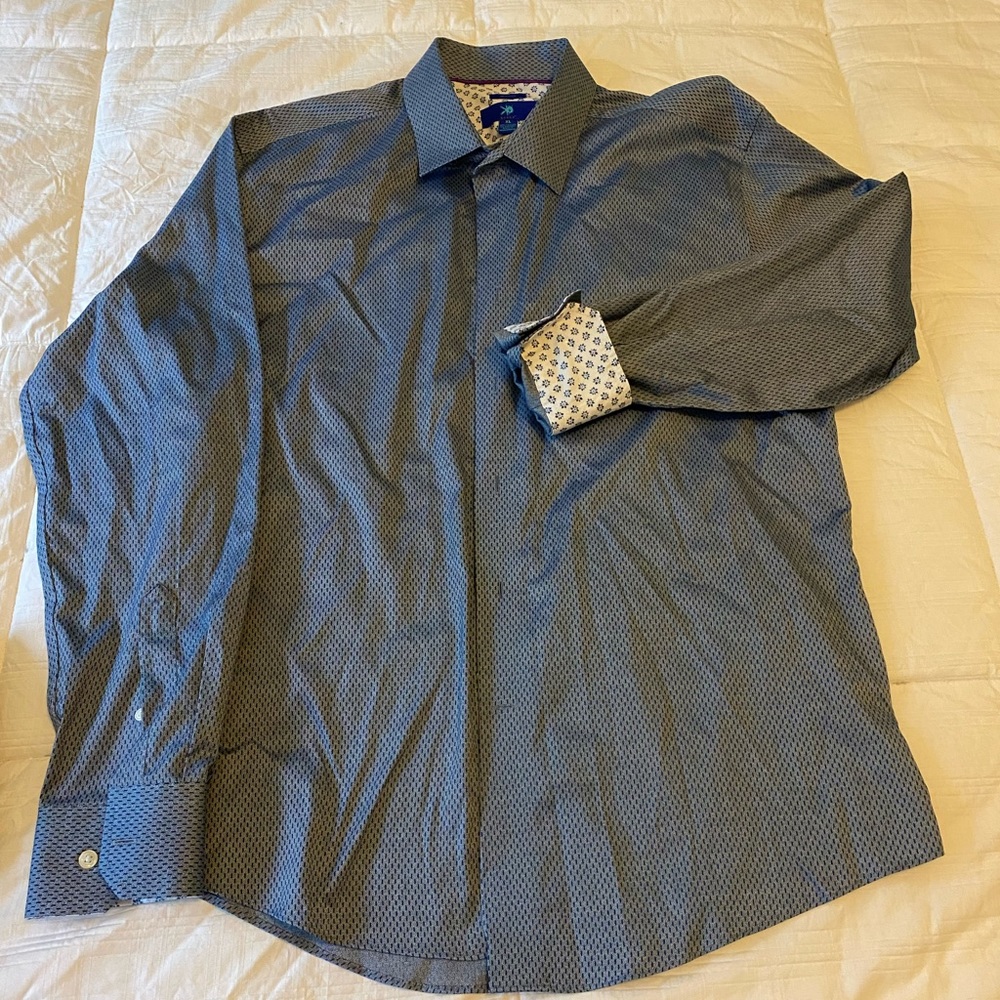 Long sleeve mens dress shirt